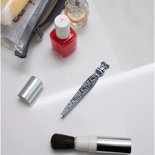 MN66 A Safari Tweezers Assorted ACTION 0153 2 672x672