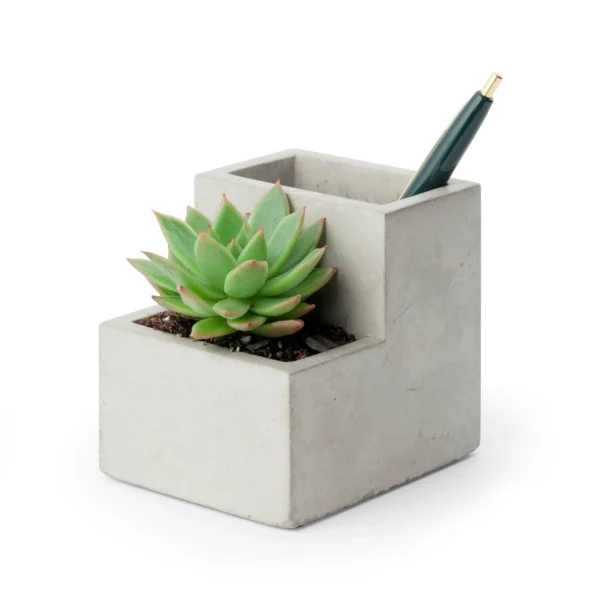 PL02 S planter small fc160941 625c 44ae 9cb9 8ce825ef6eef