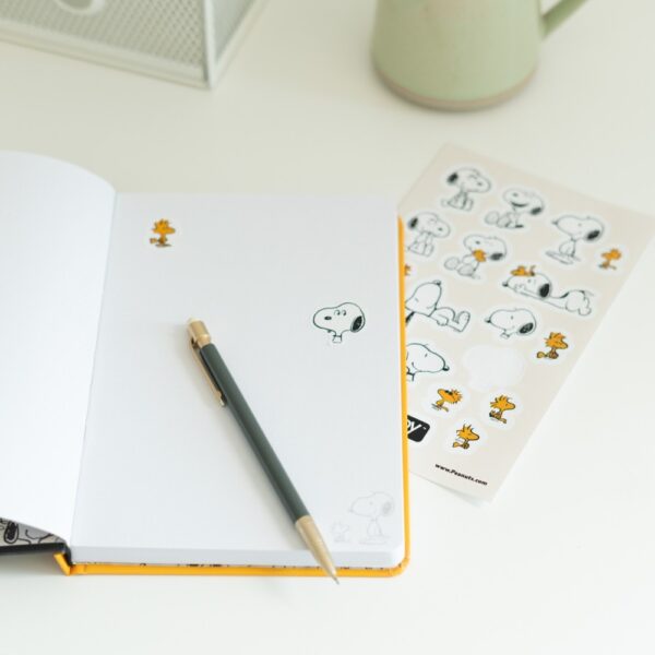 snoopy lazy days a5 premium notebook (5)